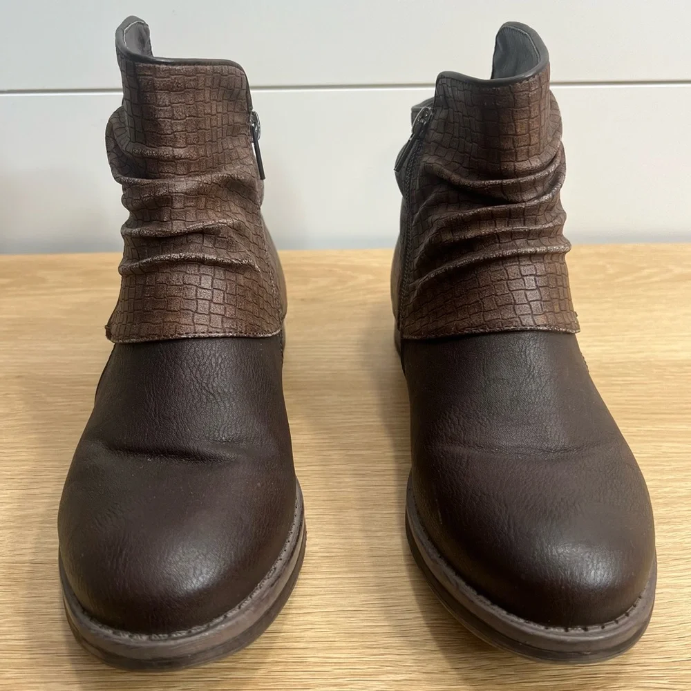 Spring Step‎ Patrizia Women’s Ambroise Chocolate Brown Casual Booties. Size 39.